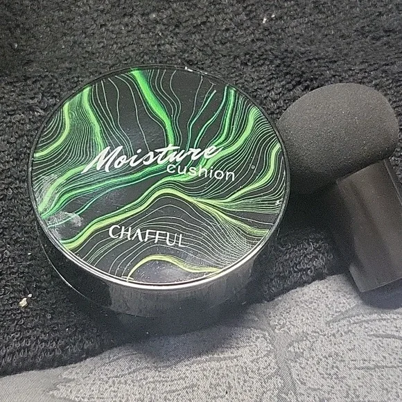 Make up - Picture 3 of 3